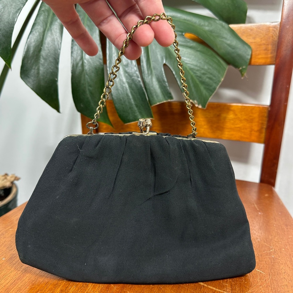 Vintage Black Evening‎ Clutch Gold Chain Kiss Lock Formal Cocktail Purse
